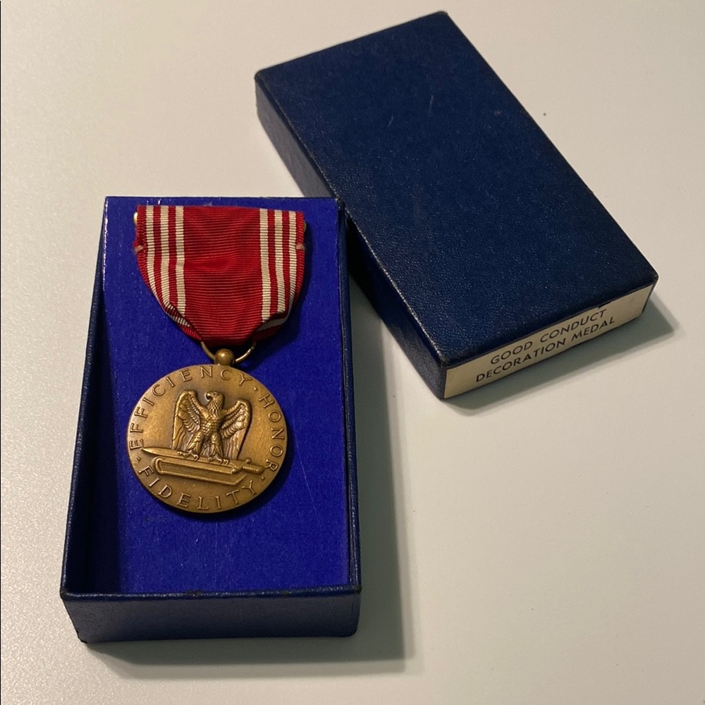 Original WWII US Army Good Conduct Medal in Box Excellent Condition!